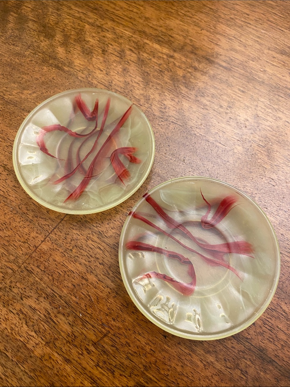 AKRO AGATE Lemonade Oxblood Dish TWO